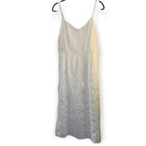 Old Navy White Eyelet Dress, Size Large, NWOT in perfect condition, very sweet,